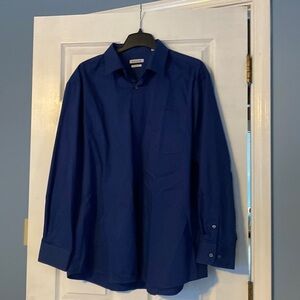 Haggar mens button down shirt; size 18-18.5, 34-35